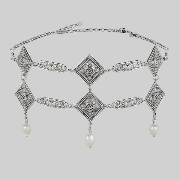 A DEEP LURE. Romantic Pearl Choker - Silver
