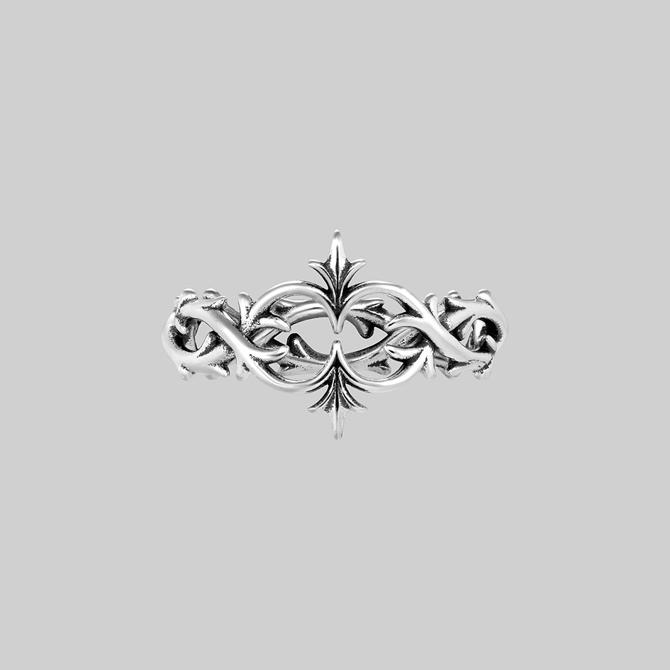 ALIANOR. Heraldic Lily Interlace Ring - Silver